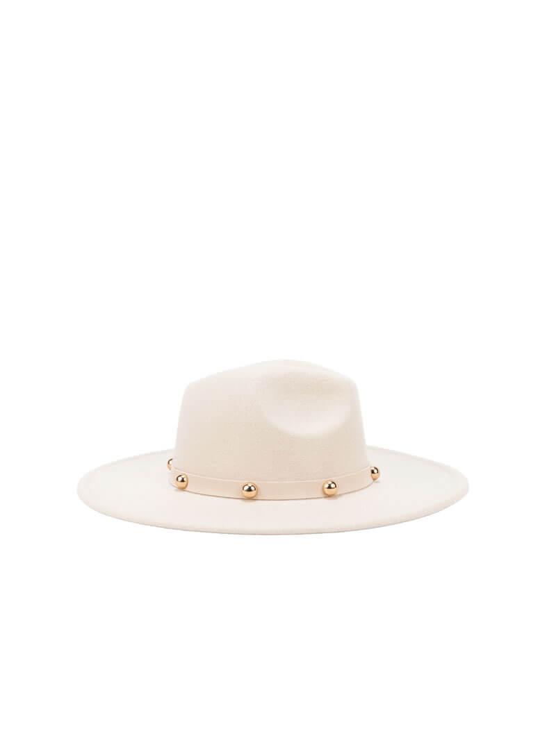 Chapeau avec détail